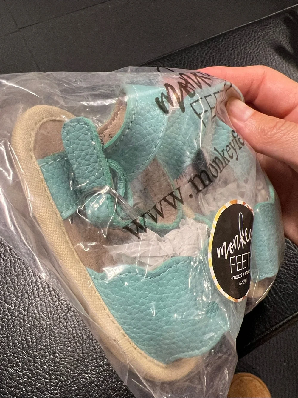 Baby Girls 6-12month size sandals 4 pair like new by monkey feet and old navy